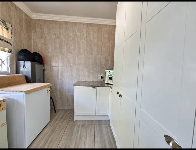 4 BEDROOM HOUSE FOR SALE IN GOLF PARK